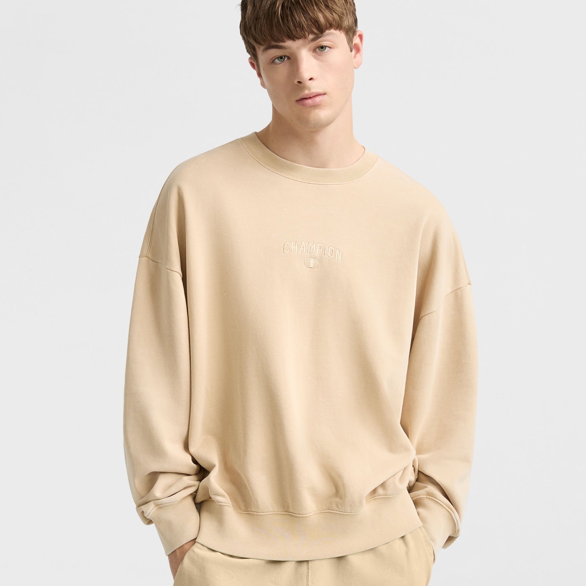 Champion Vintage Wash Men's Crewneck Sweatshirt - Retro Fit