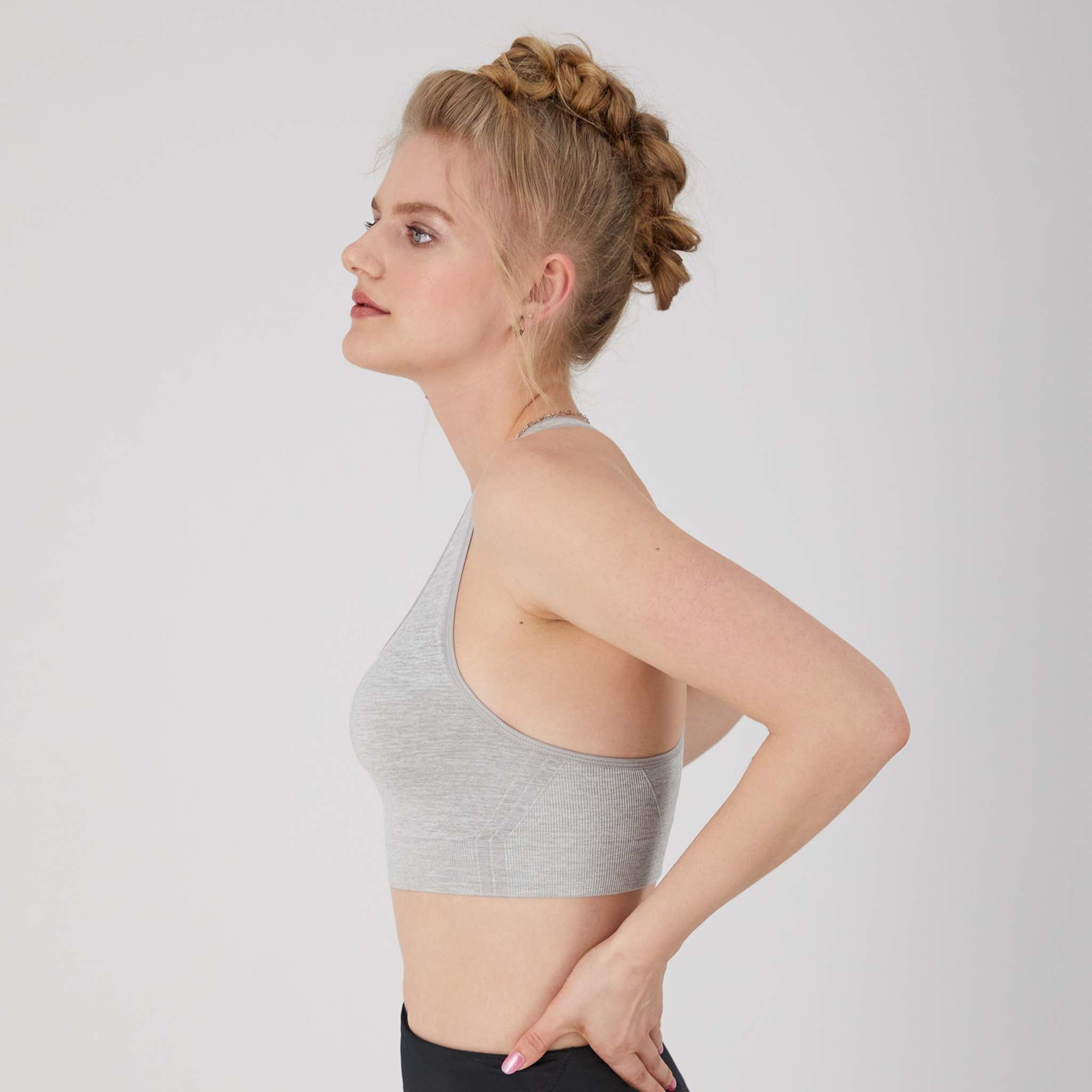 Women's C Logo Infinity Racerback Sports Bra - Seamless & Moisture Wicking