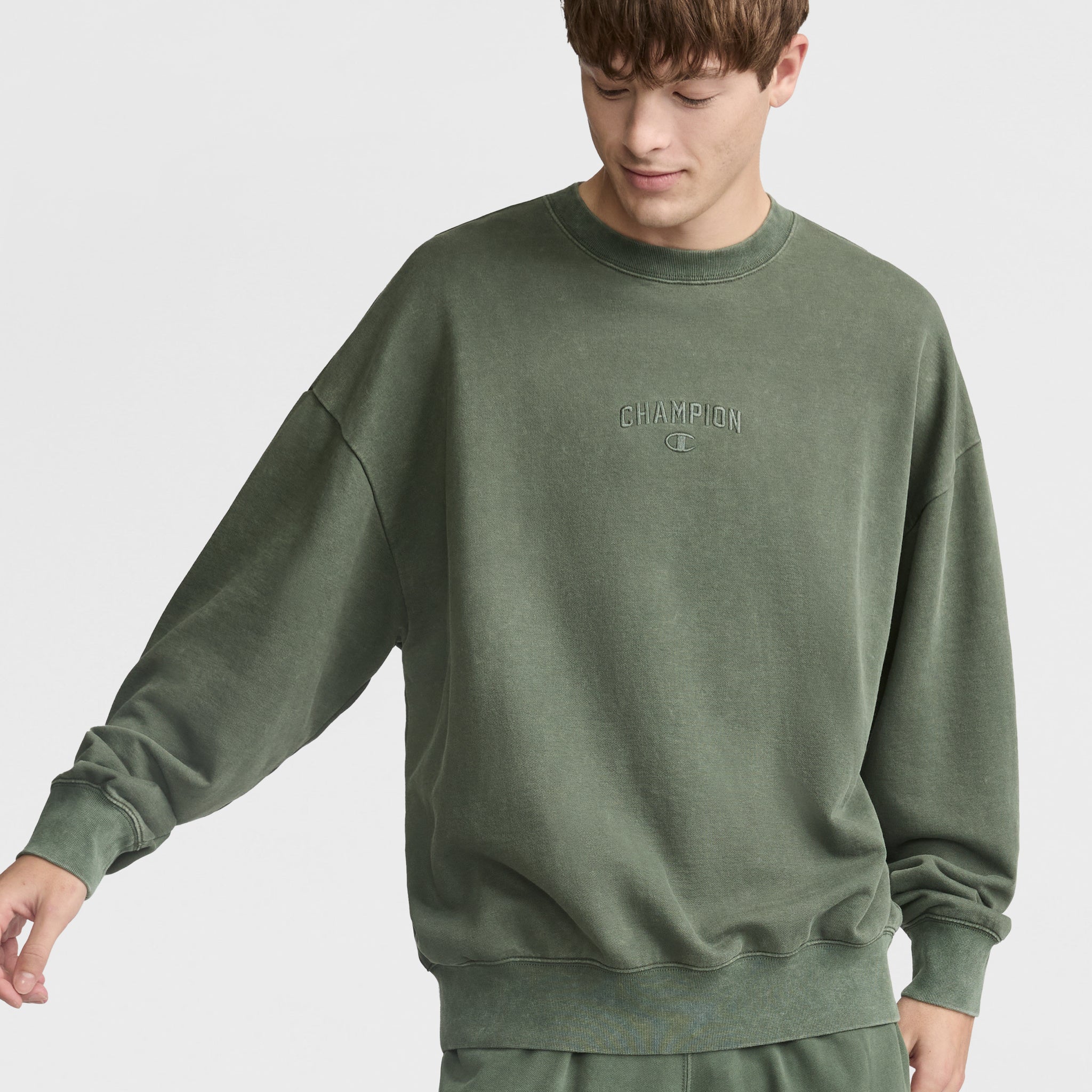 Champion Vintage Wash Men's Crewneck Sweatshirt - Retro Fit