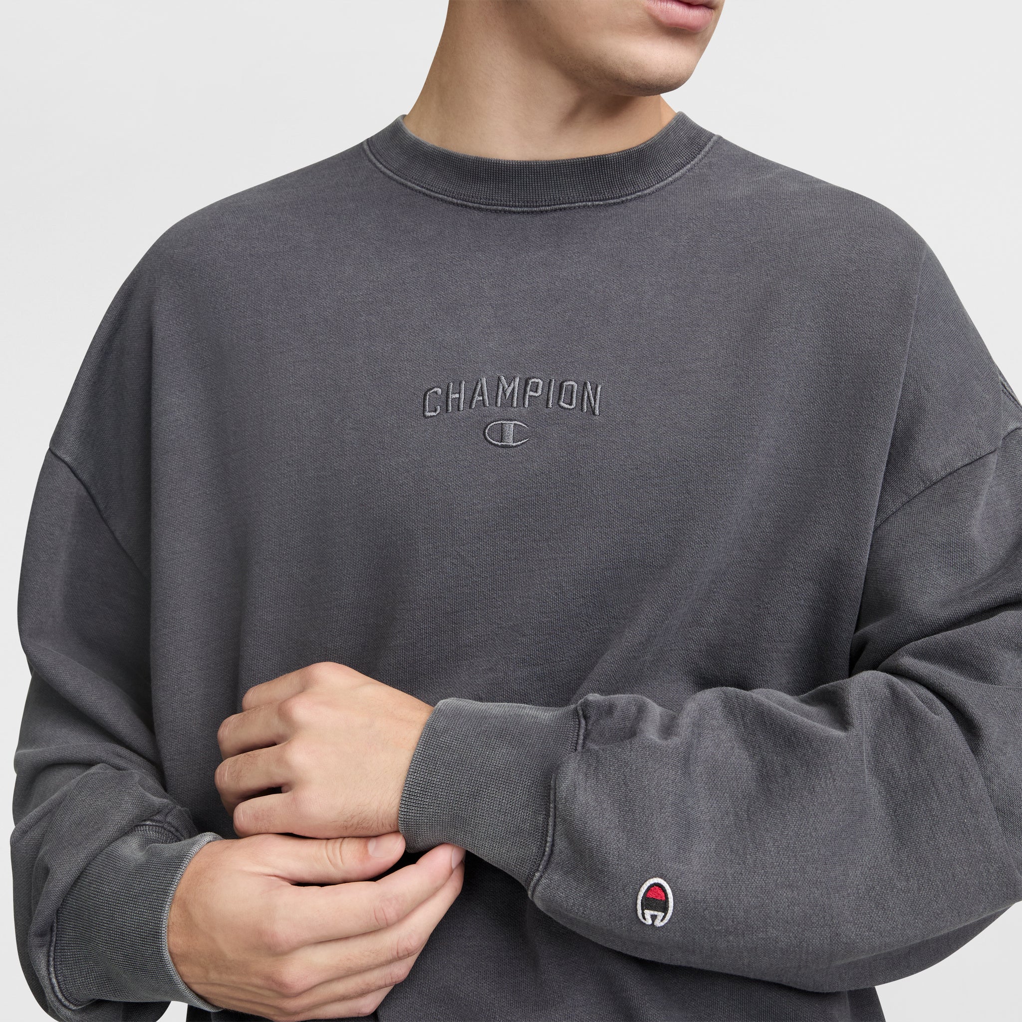 Champion Vintage Wash Men's Crewneck Sweatshirt - Retro Fit
